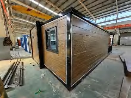 40 ft Expandable Home — Luxury Off-Grid Home – photo 3